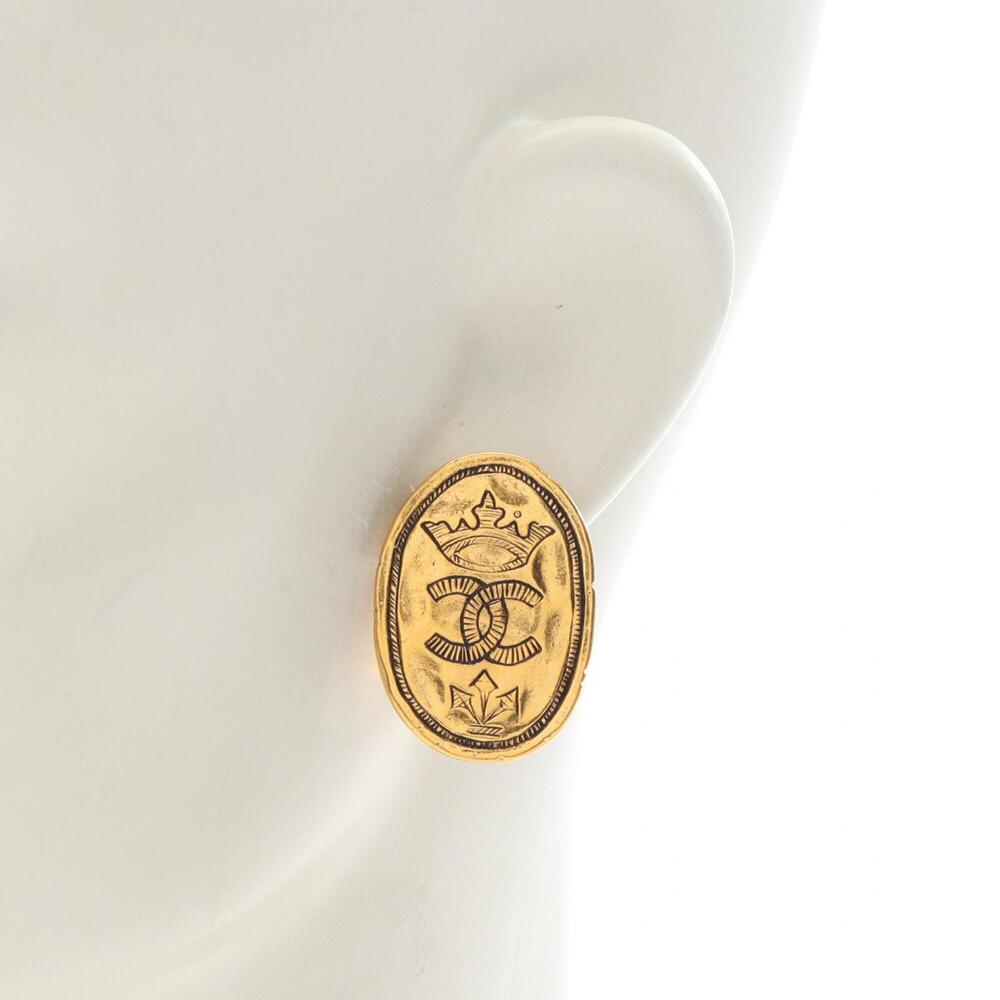 CHANEL Gold Logo Earrings - Picture 4 of 6